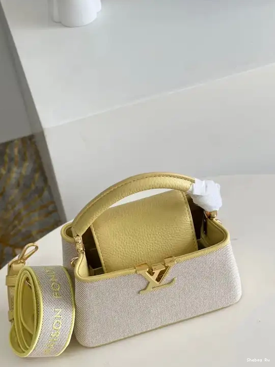 LOUIS MINI VUITTON CAPUCINES 0619
